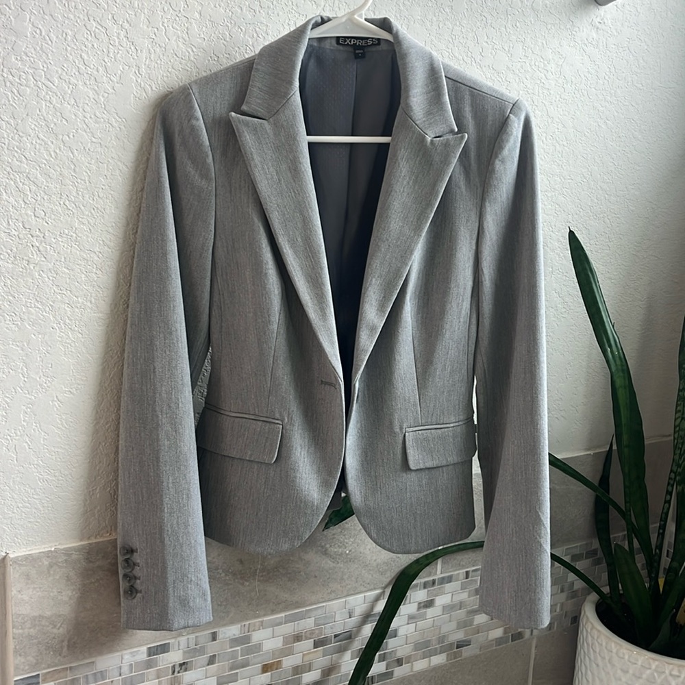 Grey Express Blazer, size 0, perfect condition. Never worn.